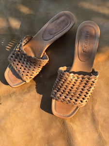 Italian woven leather sandals | size 5.5